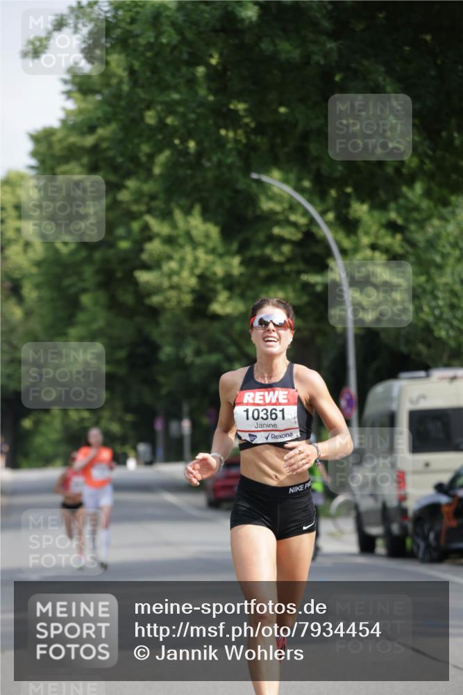 15.06.2025 - REWE Women's Run Jannik Wohlers http://msf.ph/oto/7934454 15.06.2025 08:37:47 Laufen 10361 meine-sportfotos.de