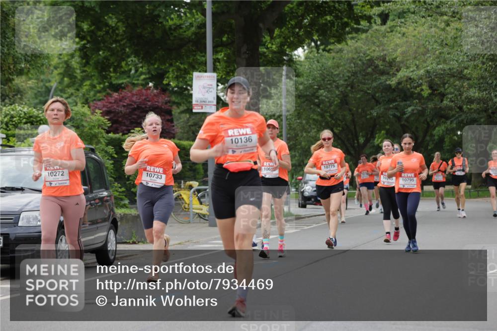 15.06.2025 - REWE Women's Run Jannik Wohlers http://msf.ph/oto/7934469 15.06.2025 08:25:40 Laufen 3, 10272, 10733, 15, 2025, 10136, 1069, 10775, 10245, 10795 meine-sportfotos.de