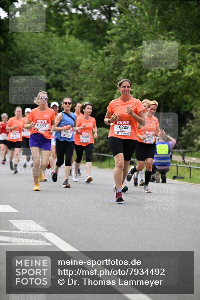 15.06.2025 - REWE Women's Run Dr. Thomas Lammeyer http://msf.ph/oto/7934492 15.06.2025 09:18:29 Laufen 10807, 10809, 10819, 10229, 0530 meine-sportfotos.de