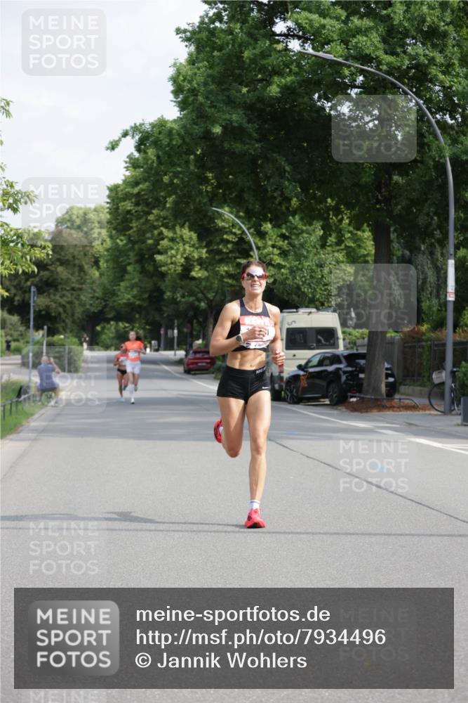 15.06.2025 - REWE Women's Run Jannik Wohlers http://msf.ph/oto/7934496 15.06.2025 08:37:47 Laufen  meine-sportfotos.de