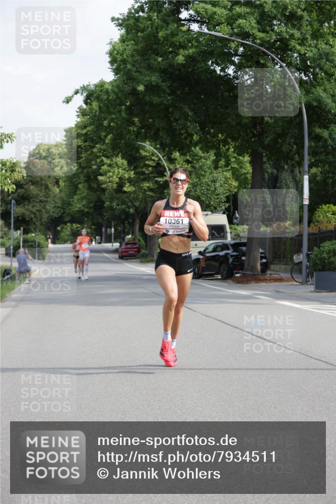 15.06.2025 - REWE Women's Run Jannik Wohlers http://msf.ph/oto/7934511 15.06.2025 08:37:47 Laufen 10361 meine-sportfotos.de