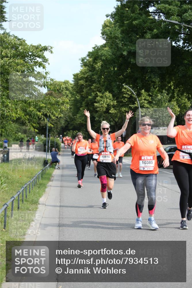 15.06.2025 - REWE Women's Run Jannik Wohlers http://msf.ph/oto/7934513 15.06.2025 09:52:12 Laufen 10810, 10385 meine-sportfotos.de