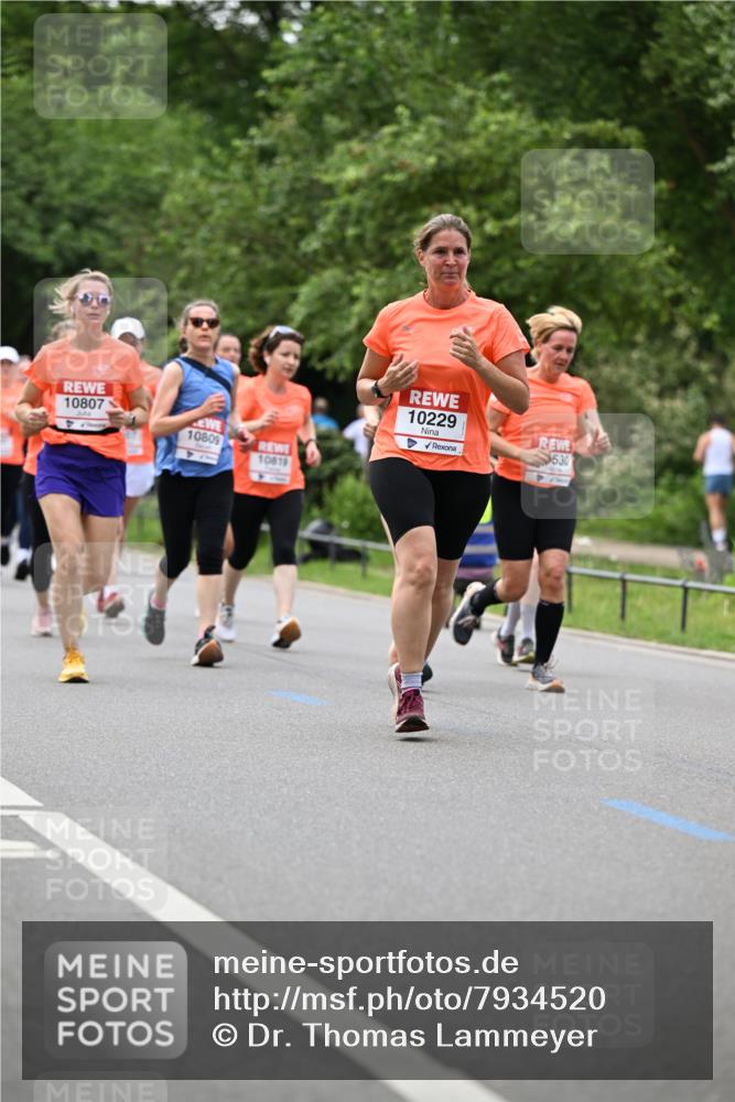 15.06.2025 - REWE Women's Run Dr. Thomas Lammeyer http://msf.ph/oto/7934520 15.06.2025 09:18:29 Laufen 10807, 10809, 10819, 10229, 530 meine-sportfotos.de