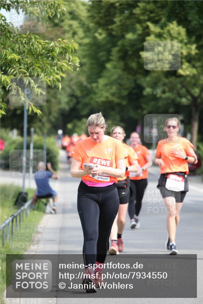 15.06.2025 - REWE Women's Run Jannik Wohlers http://msf.ph/oto/7934550 15.06.2025 09:52:15 Laufen  meine-sportfotos.de
