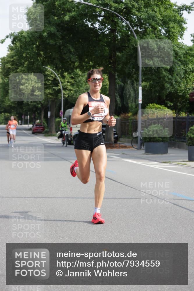 15.06.2025 - REWE Women's Run Jannik Wohlers http://msf.ph/oto/7934559 15.06.2025 08:37:48 Laufen  meine-sportfotos.de