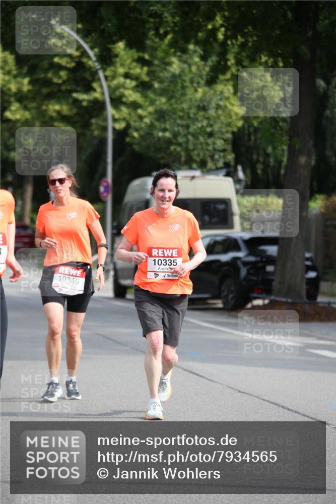 15.06.2025 - REWE Women's Run Jannik Wohlers http://msf.ph/oto/7934565 15.06.2025 09:52:17 Laufen 10345, 10335 meine-sportfotos.de
