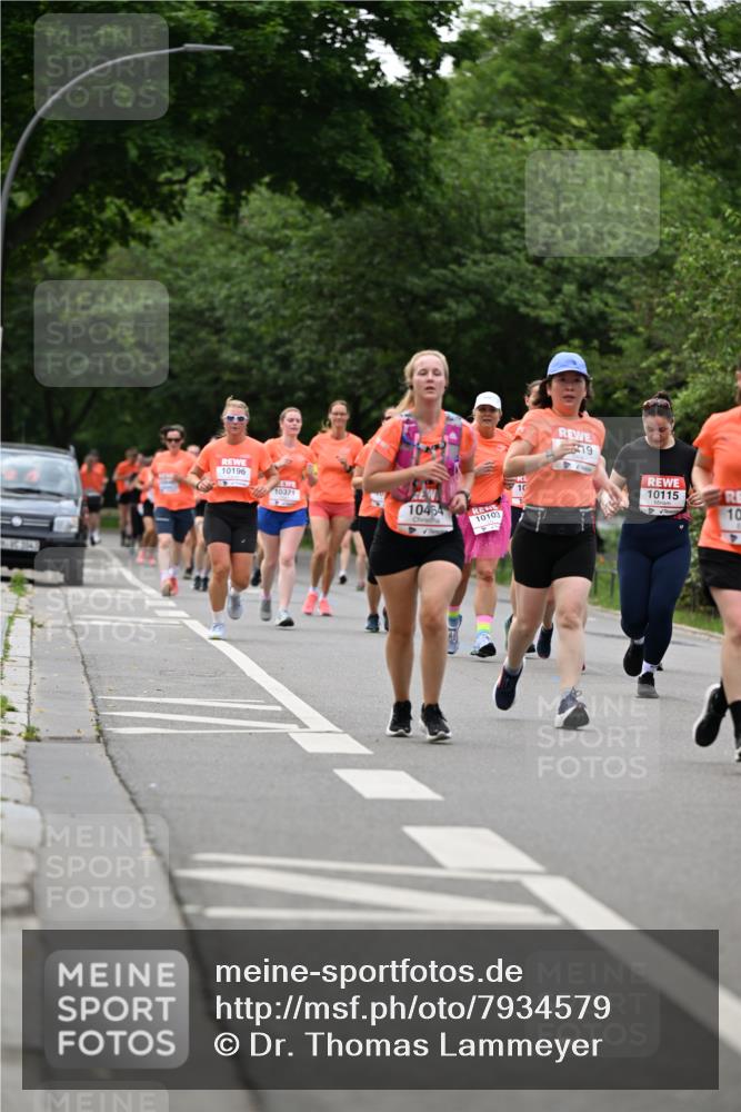15.06.2025 - REWE Women's Run Dr. Thomas Lammeyer http://msf.ph/oto/7934579 15.06.2025 09:18:32 Laufen 10196, 10454, 10115 meine-sportfotos.de