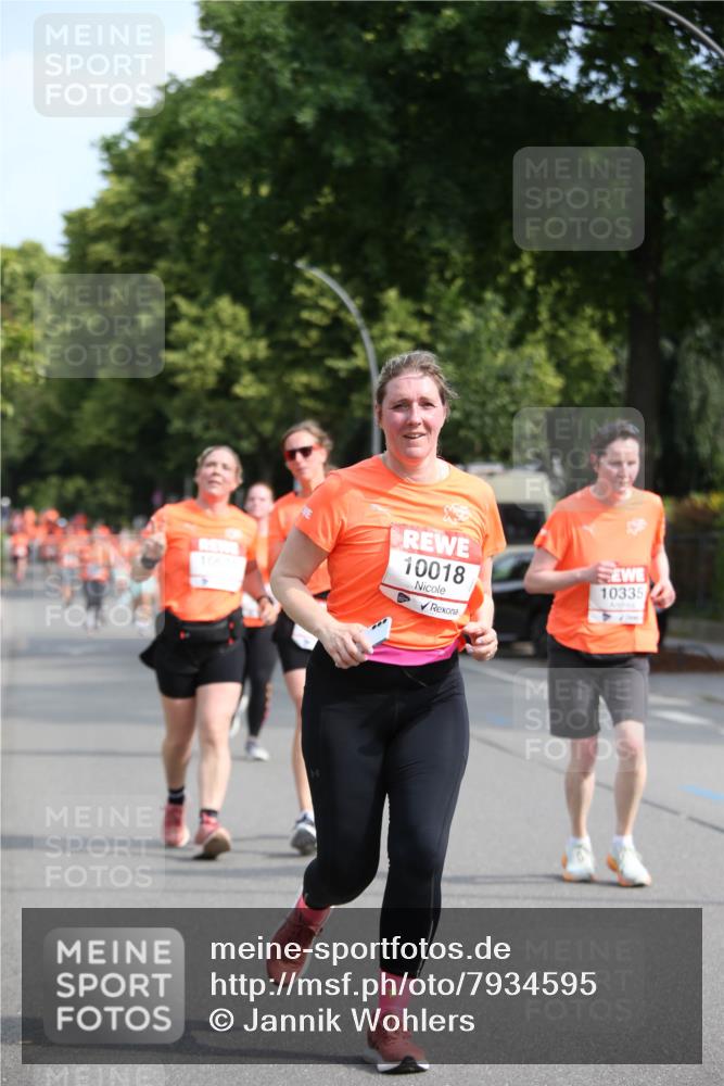 15.06.2025 - REWE Women's Run Jannik Wohlers http://msf.ph/oto/7934595 15.06.2025 09:52:19 Laufen 10018, 10335 meine-sportfotos.de