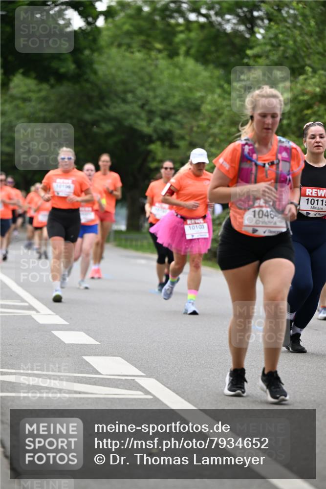 15.06.2025 - REWE Women's Run Dr. Thomas Lammeyer http://msf.ph/oto/7934652 15.06.2025 09:18:35 Laufen 10100, 1046, 10115 meine-sportfotos.de