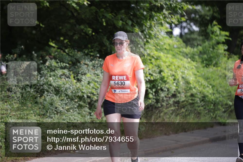 15.06.2025 - REWE Women's Run Jannik Wohlers http://msf.ph/oto/7934655 15.06.2025 10:12:25 Laufen 5630, 5 meine-sportfotos.de