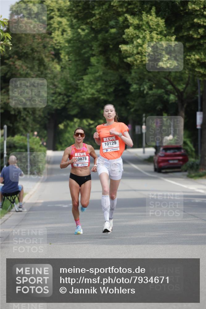 15.06.2025 - REWE Women's Run Jannik Wohlers http://msf.ph/oto/7934671 15.06.2025 08:37:51 Laufen 0878, 10129 meine-sportfotos.de