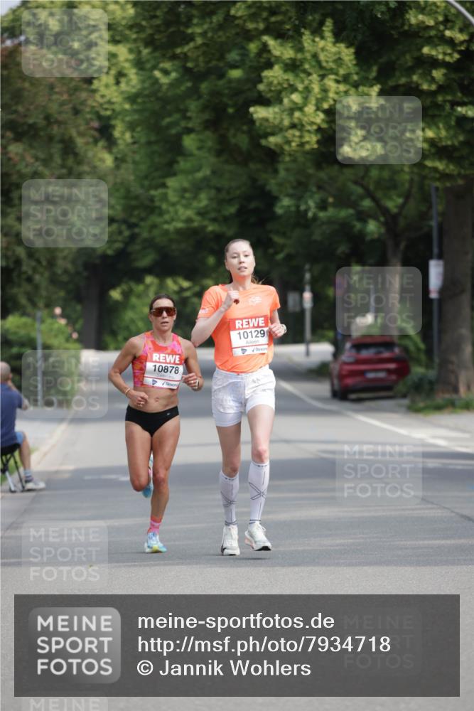 15.06.2025 - REWE Women's Run Jannik Wohlers http://msf.ph/oto/7934718 15.06.2025 08:37:51 Laufen 10878, 10129 meine-sportfotos.de