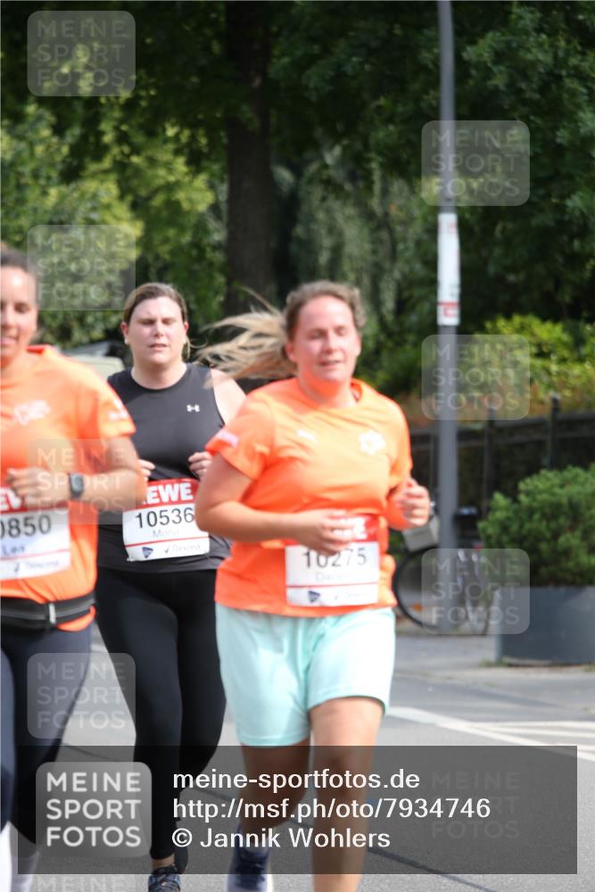 15.06.2025 - REWE Women's Run Jannik Wohlers http://msf.ph/oto/7934746 15.06.2025 09:52:35 Laufen 0850, 10536, 10275 meine-sportfotos.de