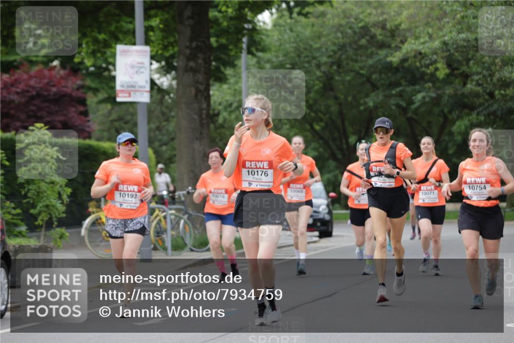 15.06.2025 - REWE Women's Run Jannik Wohlers http://msf.ph/oto/7934759 15.06.2025 08:25:46 Laufen 10193, 10016, 10176, 10069, 10754, 10071 meine-sportfotos.de