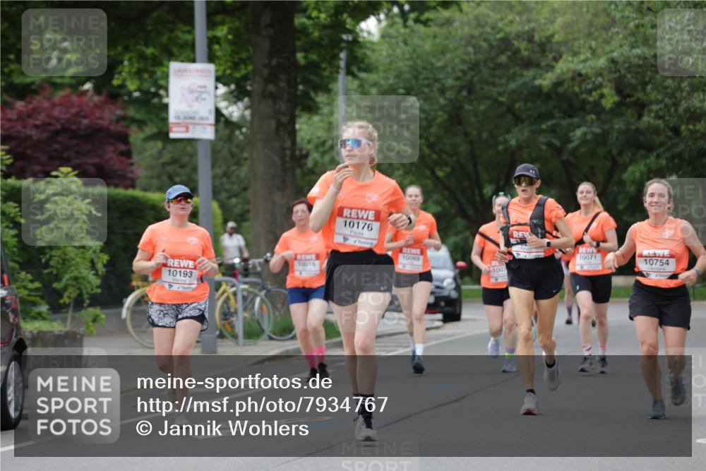 15.06.2025 - REWE Women's Run Jannik Wohlers http://msf.ph/oto/7934767 15.06.2025 08:25:46 Laufen 10016, 10193, 10176, 10069, 1007, 10071, 10754 meine-sportfotos.de