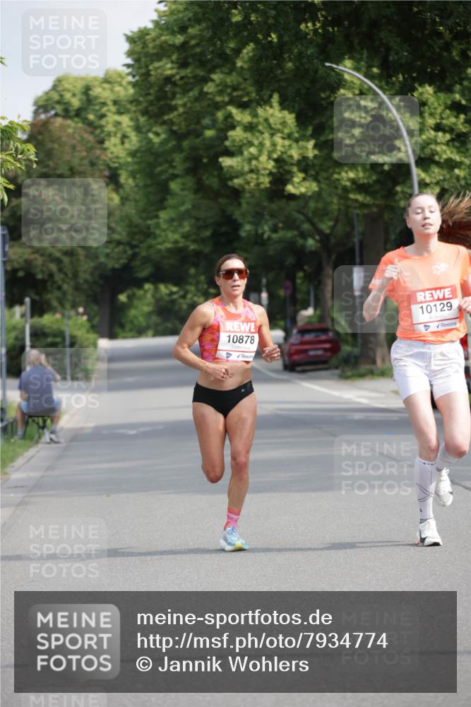 15.06.2025 - REWE Women's Run Jannik Wohlers http://msf.ph/oto/7934774 15.06.2025 08:37:53 Laufen 10878, 10129 meine-sportfotos.de