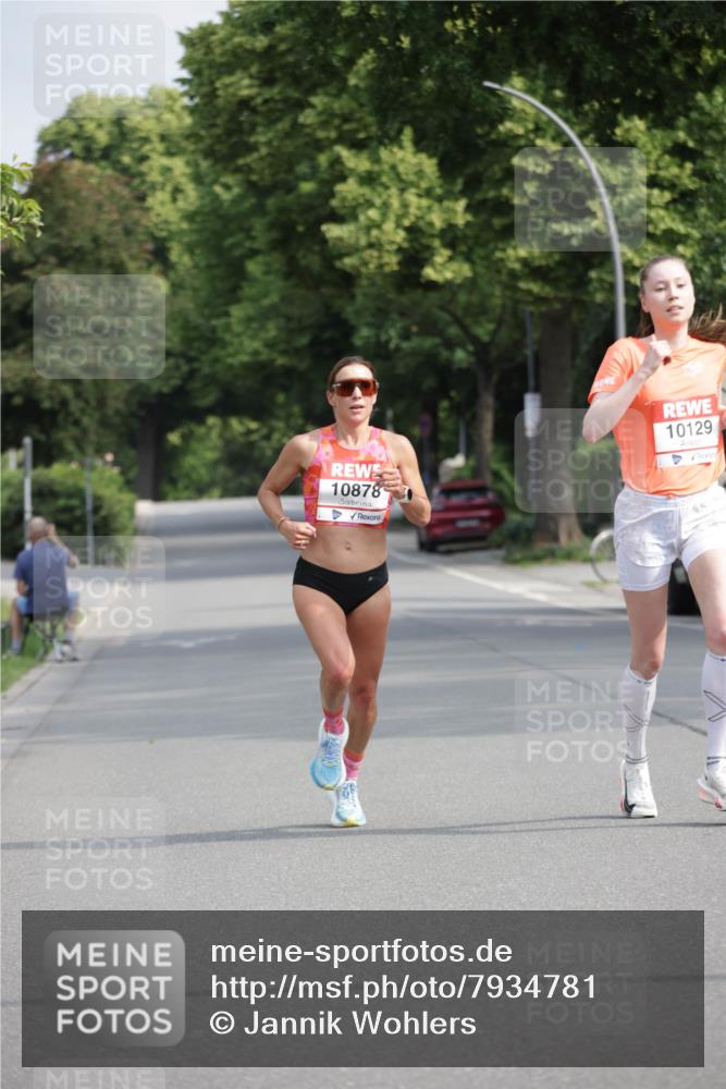 15.06.2025 - REWE Women's Run Jannik Wohlers http://msf.ph/oto/7934781 15.06.2025 08:37:53 Laufen 42, 10878, 4, 10129 meine-sportfotos.de