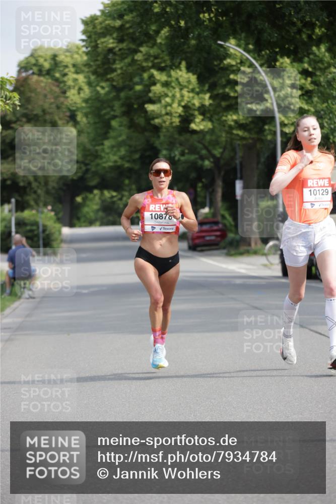 15.06.2025 - REWE Women's Run Jannik Wohlers http://msf.ph/oto/7934784 15.06.2025 08:37:53 Laufen 10878, 10129 meine-sportfotos.de