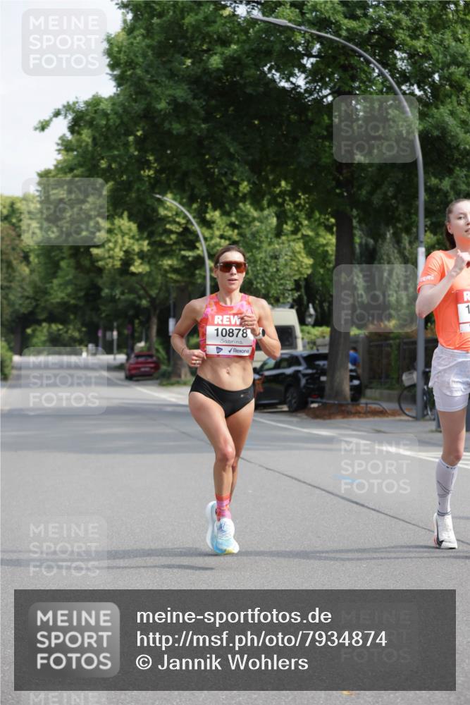 15.06.2025 - REWE Women's Run Jannik Wohlers http://msf.ph/oto/7934874 15.06.2025 08:37:54 Laufen 10878 meine-sportfotos.de