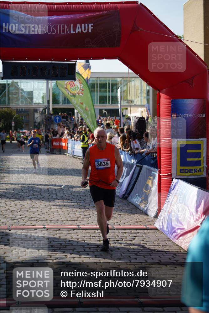 13.06.2025 - Holstenköstenlauf Felixshl http://msf.ph/oto/7934907 13.06.2025 18:04:08 Laufen 2369, 2580, 3009, 3835 meine-sportfotos.de