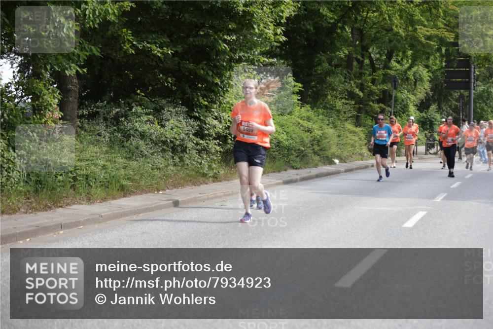 15.06.2025 - REWE Women's Run Jannik Wohlers http://msf.ph/oto/7934923 15.06.2025 10:12:35 Laufen 5465, 5255 meine-sportfotos.de