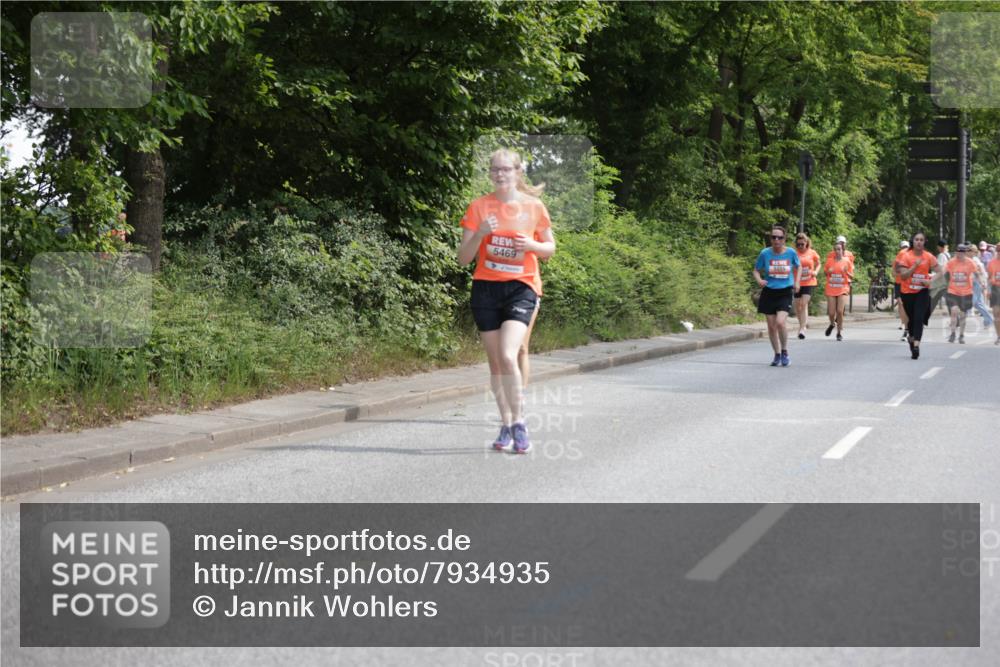 15.06.2025 - REWE Women's Run Jannik Wohlers http://msf.ph/oto/7934935 15.06.2025 10:12:35 Laufen 5469, 5255 meine-sportfotos.de