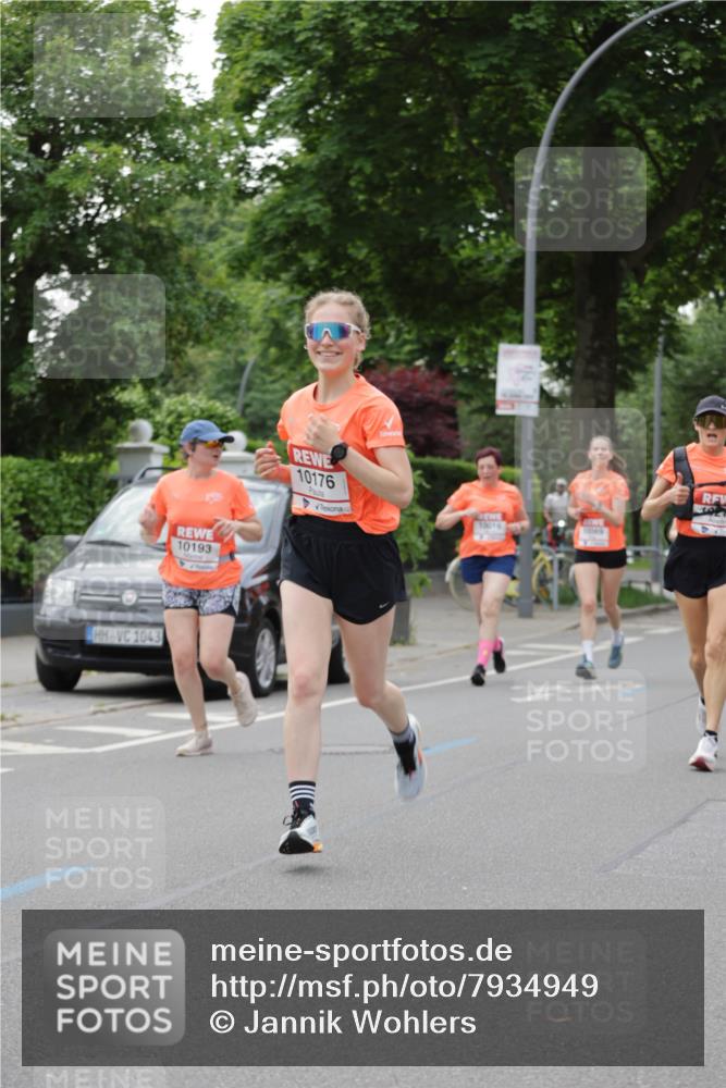 15.06.2025 - REWE Women's Run Jannik Wohlers http://msf.ph/oto/7934949 15.06.2025 08:25:49 Laufen 1043, 10193, 10176 meine-sportfotos.de