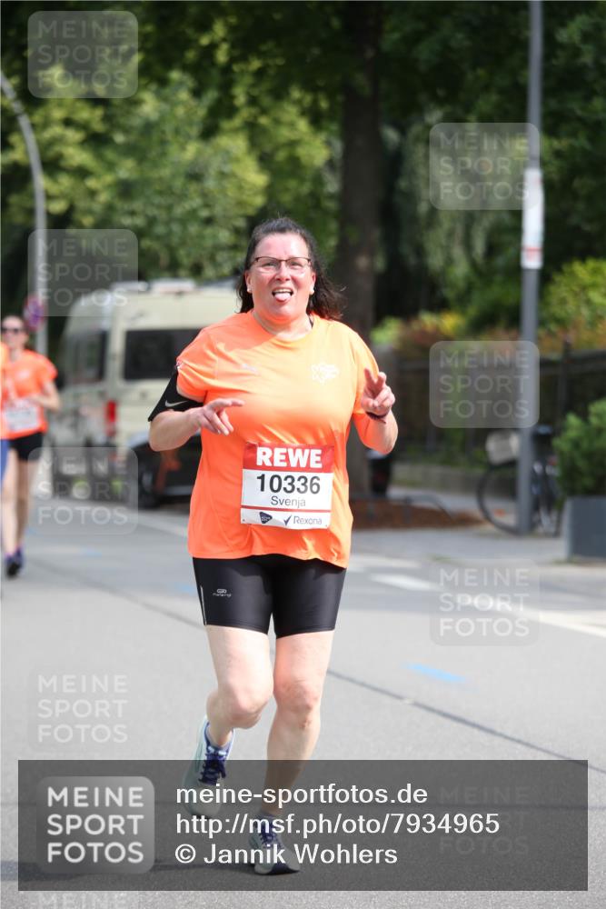 15.06.2025 - REWE Women's Run Jannik Wohlers http://msf.ph/oto/7934965 15.06.2025 09:52:49 Laufen 9, 10336 meine-sportfotos.de