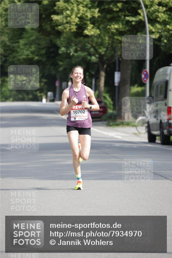 15.06.2025 - REWE Women's Run Jannik Wohlers http://msf.ph/oto/7934970 15.06.2025 08:38:43 Laufen  meine-sportfotos.de