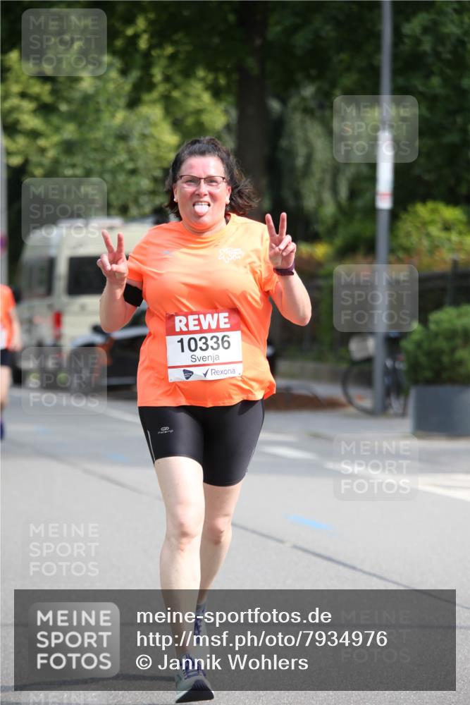 15.06.2025 - REWE Women's Run Jannik Wohlers http://msf.ph/oto/7934976 15.06.2025 09:52:49 Laufen 10336 meine-sportfotos.de