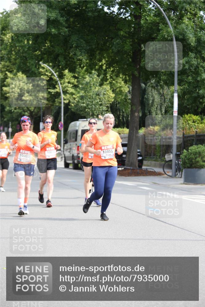 15.06.2025 - REWE Women's Run Jannik Wohlers http://msf.ph/oto/7935000 15.06.2025 09:52:52 Laufen 10303, 10633, 10855 meine-sportfotos.de