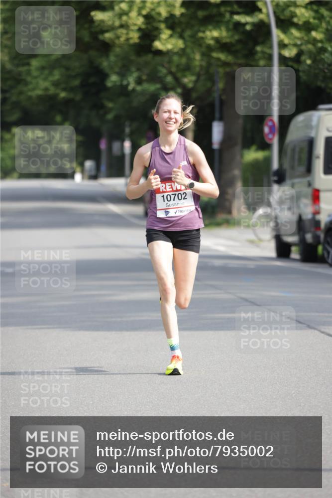 15.06.2025 - REWE Women's Run Jannik Wohlers http://msf.ph/oto/7935002 15.06.2025 08:38:44 Laufen 10702 meine-sportfotos.de