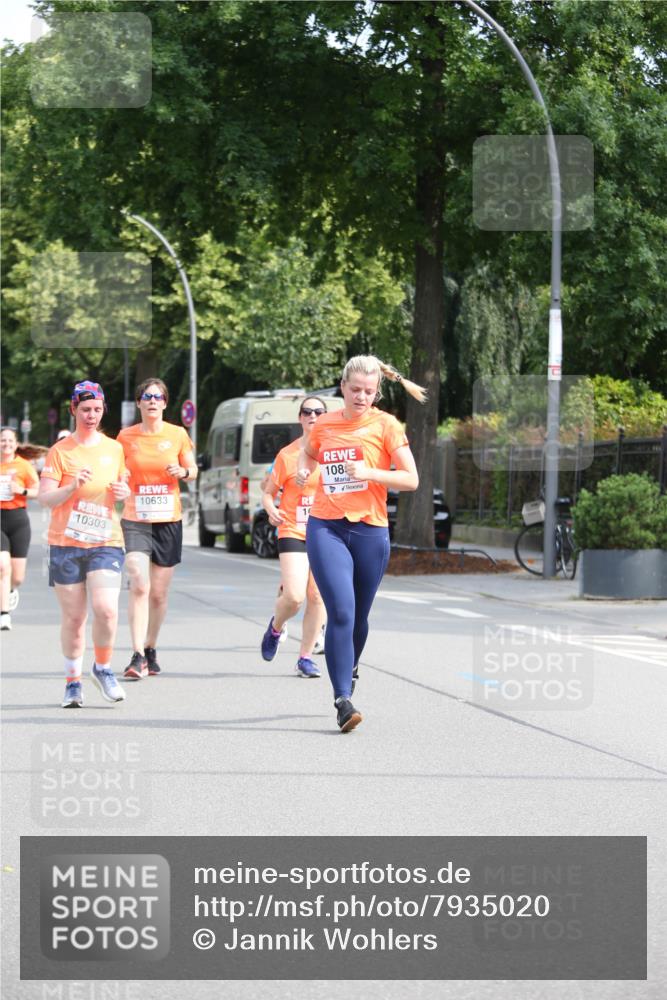 15.06.2025 - REWE Women's Run Jannik Wohlers http://msf.ph/oto/7935020 15.06.2025 09:52:52 Laufen 10303, 10633, 108 meine-sportfotos.de