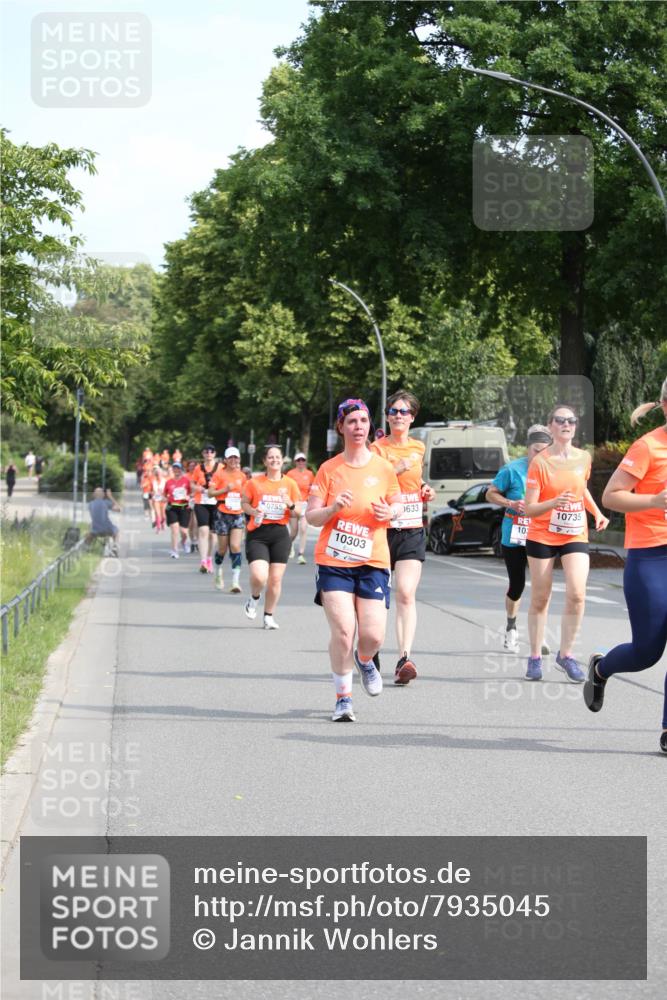 15.06.2025 - REWE Women's Run Jannik Wohlers http://msf.ph/oto/7935045 15.06.2025 09:52:54 Laufen 0633, 0755, 103, 10303, 10735 meine-sportfotos.de
