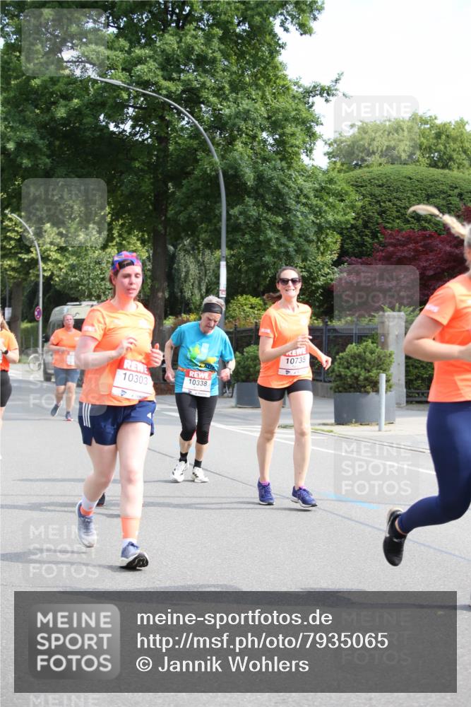 15.06.2025 - REWE Women's Run Jannik Wohlers http://msf.ph/oto/7935065 15.06.2025 09:52:55 Laufen 10338, 10303, 10735 meine-sportfotos.de