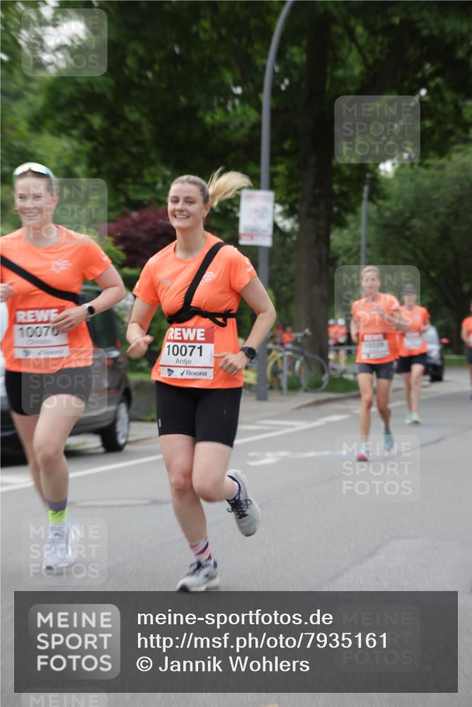 15.06.2025 - REWE Women's Run Jannik Wohlers http://msf.ph/oto/7935161 15.06.2025 08:25:52 Laufen 10070, 10071, 10328 meine-sportfotos.de