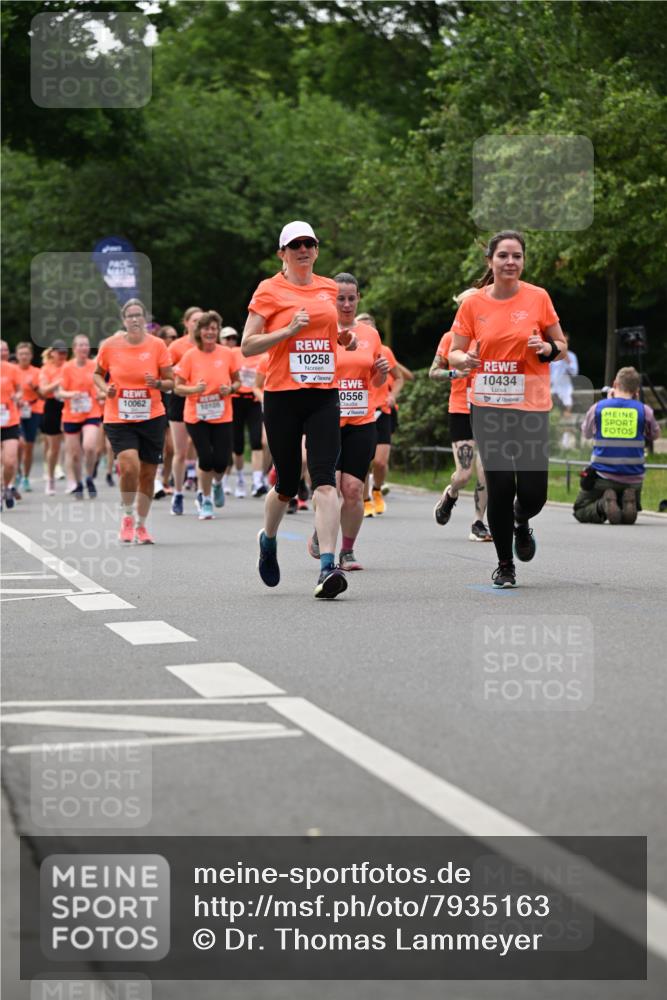 15.06.2025 - REWE Women's Run Dr. Thomas Lammeyer http://msf.ph/oto/7935163 15.06.2025 09:18:59 Laufen 10258, 0556, 10434 meine-sportfotos.de