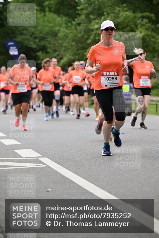 15.06.2025 - REWE Women's Run Dr. Thomas Lammeyer http://msf.ph/oto/7935252 15.06.2025 09:19:01 Laufen 10258, 10204 meine-sportfotos.de