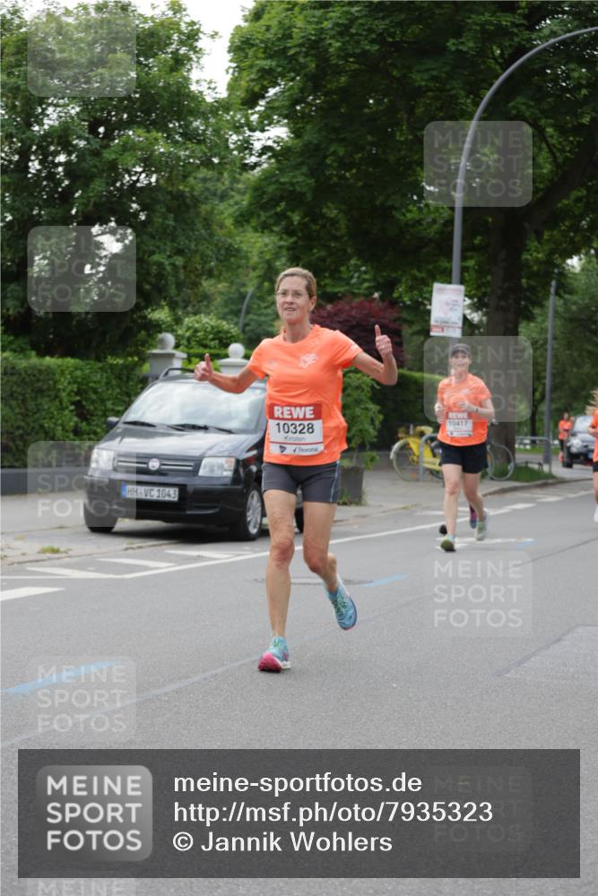 15.06.2025 - REWE Women's Run Jannik Wohlers http://msf.ph/oto/7935323 15.06.2025 08:25:56 Laufen 1043, 10328, 10417 meine-sportfotos.de