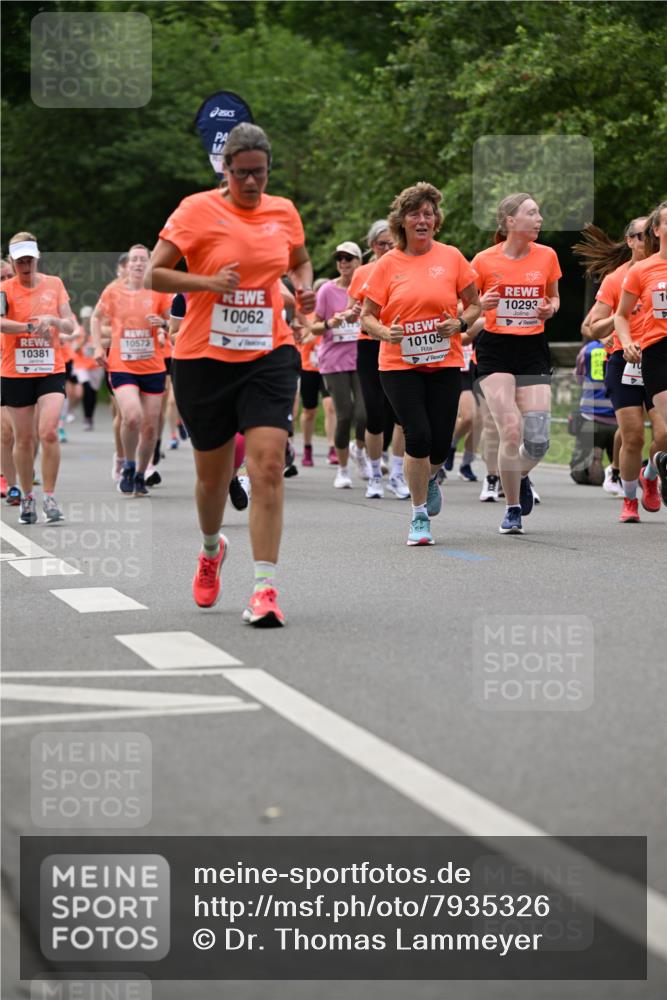 15.06.2025 - REWE Women's Run Dr. Thomas Lammeyer http://msf.ph/oto/7935326 15.06.2025 09:19:03 Laufen 10062, 10105, 10293, 10573, 10381, 1 meine-sportfotos.de