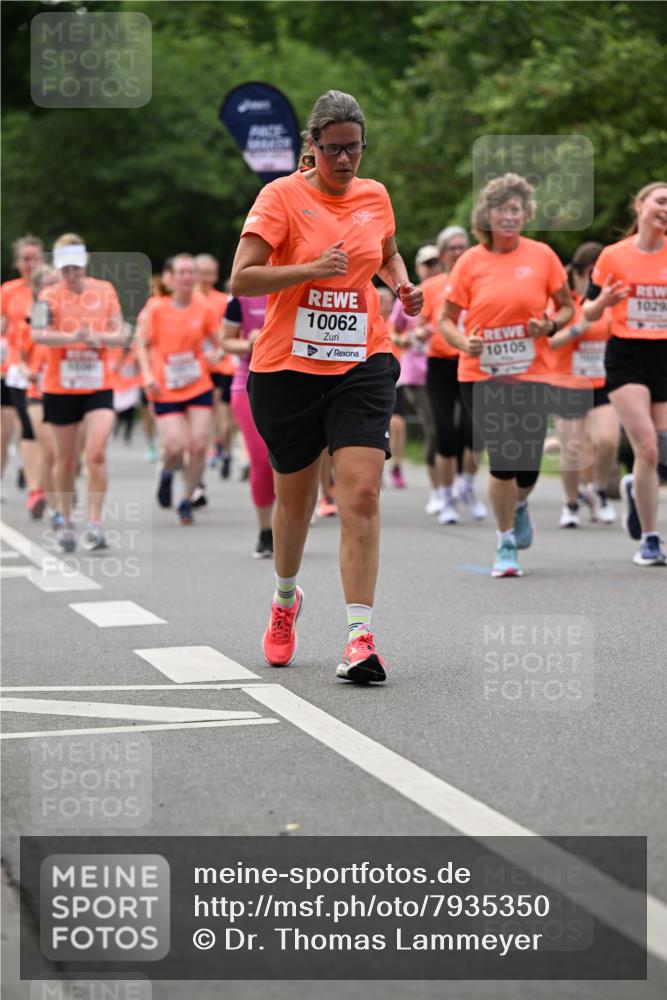 15.06.2025 - REWE Women's Run Dr. Thomas Lammeyer http://msf.ph/oto/7935350 15.06.2025 09:19:03 Laufen 10062, 10105 meine-sportfotos.de