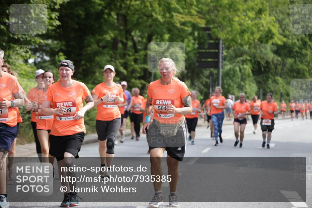 15.06.2025 - REWE Women's Run Jannik Wohlers http://msf.ph/oto/7935385 15.06.2025 10:12:47 Laufen 39, 5259, 504 meine-sportfotos.de