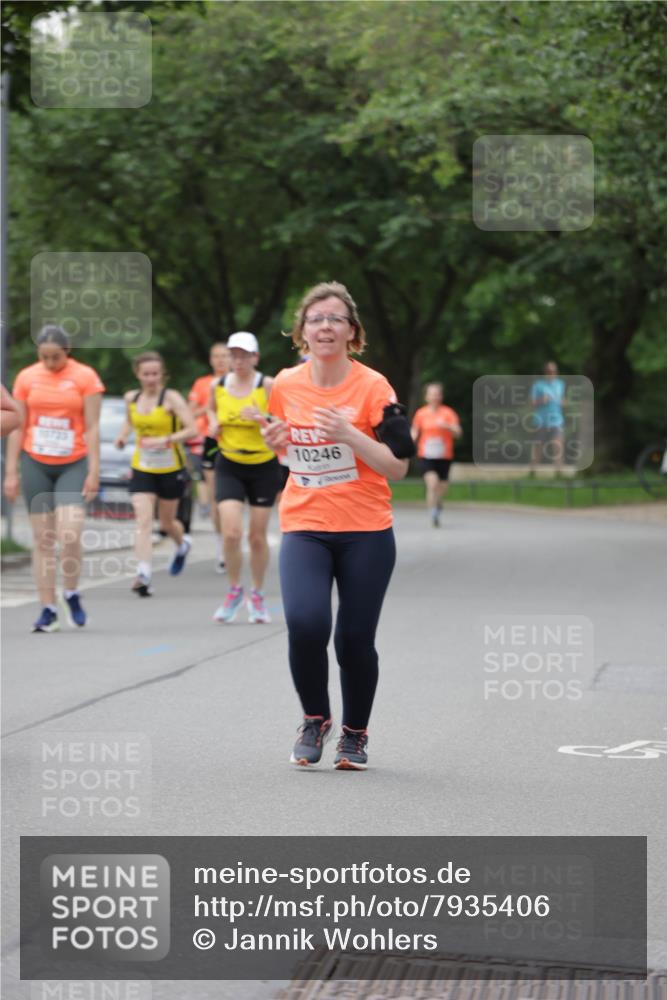 15.06.2025 - REWE Women's Run Jannik Wohlers http://msf.ph/oto/7935406 15.06.2025 08:25:58 Laufen 10246 meine-sportfotos.de