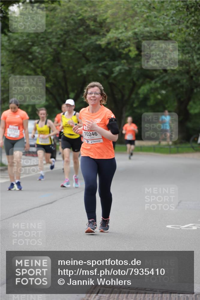 15.06.2025 - REWE Women's Run Jannik Wohlers http://msf.ph/oto/7935410 15.06.2025 08:25:58 Laufen 10723 meine-sportfotos.de