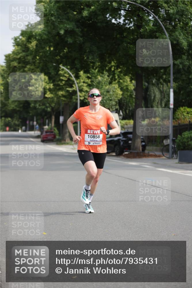 15.06.2025 - REWE Women's Run Jannik Wohlers http://msf.ph/oto/7935431 15.06.2025 08:40:30 Laufen 10858 meine-sportfotos.de