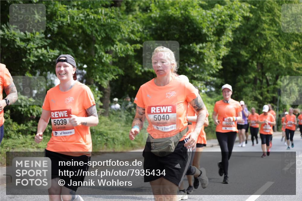 15.06.2025 - REWE Women's Run Jannik Wohlers http://msf.ph/oto/7935434 15.06.2025 10:12:50 Laufen 5039, 5040, 5095 meine-sportfotos.de