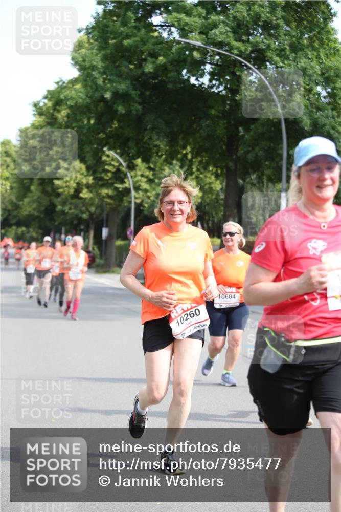 15.06.2025 - REWE Women's Run Jannik Wohlers http://msf.ph/oto/7935477 15.06.2025 09:53:08 Laufen 10260, 10604 meine-sportfotos.de