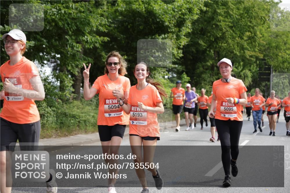 15.06.2025 - REWE Women's Run Jannik Wohlers http://msf.ph/oto/7935504 15.06.2025 10:12:51 Laufen 5094, 5193, 5095 meine-sportfotos.de