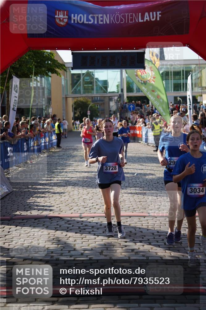 13.06.2025 - Holstenköstenlauf Felixshl http://msf.ph/oto/7935523 13.06.2025 18:04:29 Laufen 2014, 2718, 2806, 2990, 3014, 3034, 3709, 3728 meine-sportfotos.de