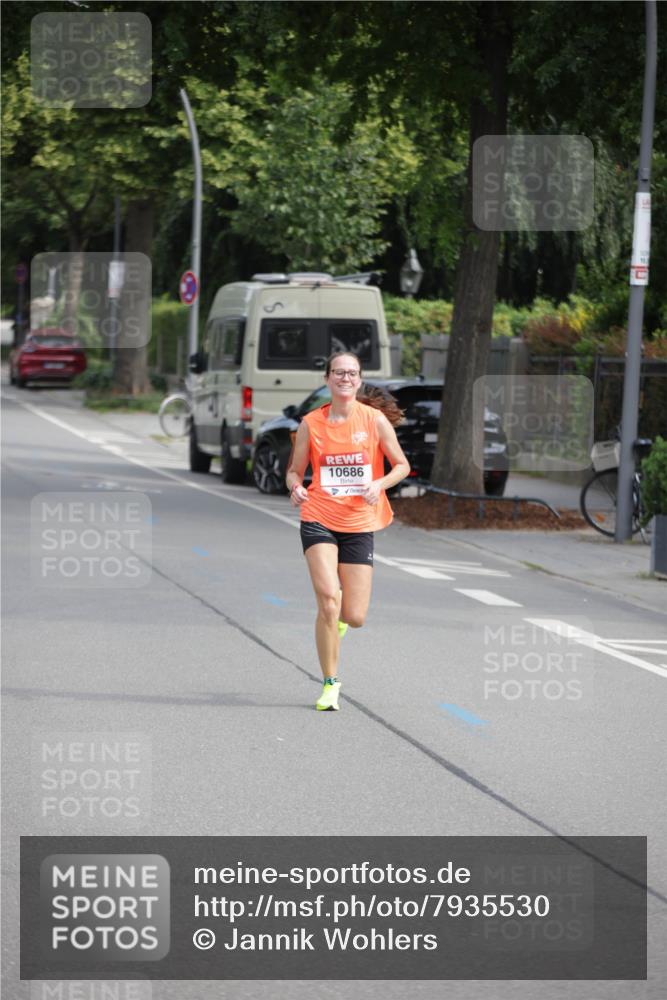 15.06.2025 - REWE Women's Run Jannik Wohlers http://msf.ph/oto/7935530 15.06.2025 08:41:11 Laufen 311, 10686 meine-sportfotos.de